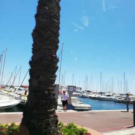 Proche Commodites-port * Saint-Cyprien (Pyrenees-Orientales)